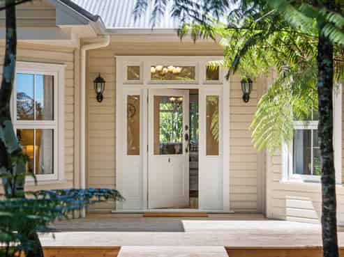 4 Kereru Grove, Greenhithe