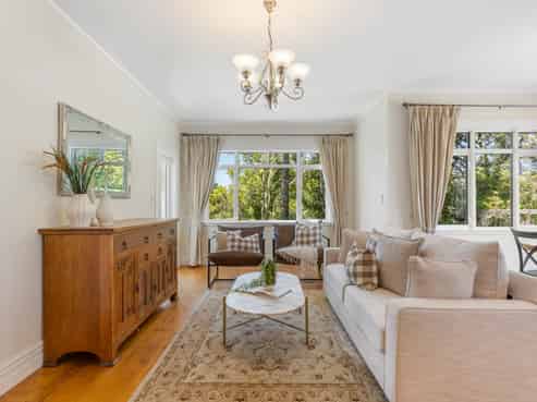4 Kereru Grove, Greenhithe
