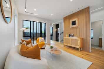 6/8 Park Rise, Campbells Bay