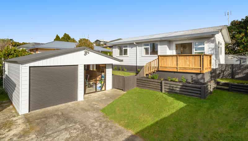 38A Queen Road, Bellevue