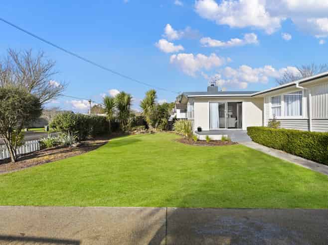 7 Forth Crescent, Glenview