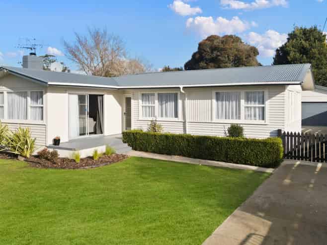 7 Forth Crescent, Glenview