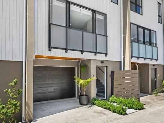 4/20 Penzance Road, Mairangi Bay