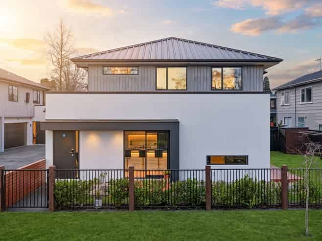 4/64 Banbury Crescent, Fairfield