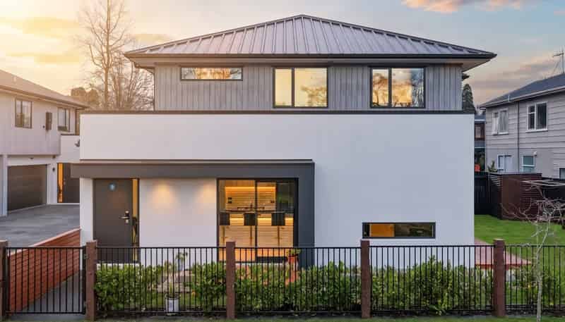 4/64 Banbury Crescent, Fairfield
