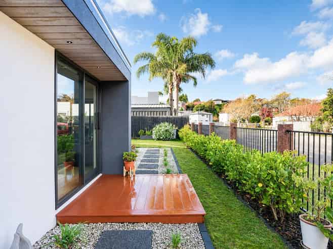 4/64 Banbury Crescent, Fairfield