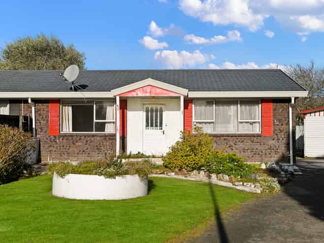16A Bradley Place, Nawton