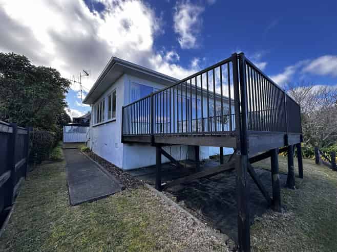 5 Boundary Road, Waipahihi