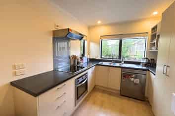 5D Pyramid Place, Glen Eden