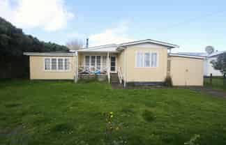 62 Valley Road, Hikurangi