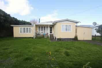 62 Valley Road, Hikurangi