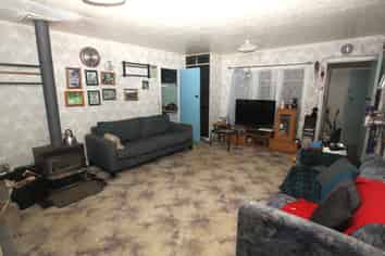 62 Valley Road, Hikurangi