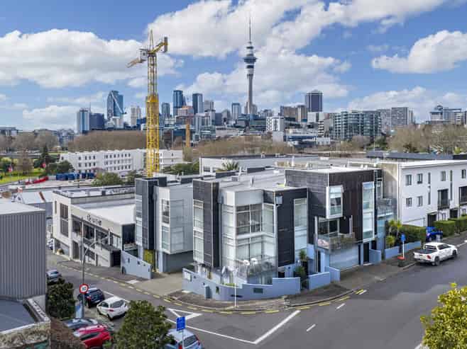 Rare Freemans Bay site: hold or redevelop
