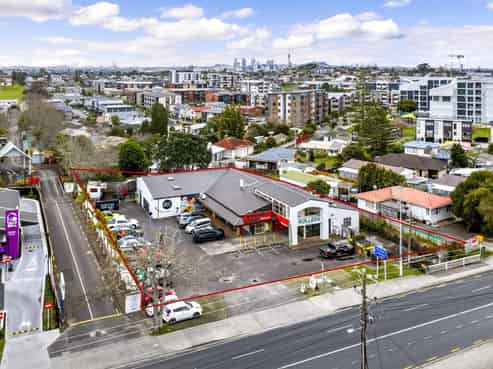 Six (6) year plus lease/2000sqm plus land