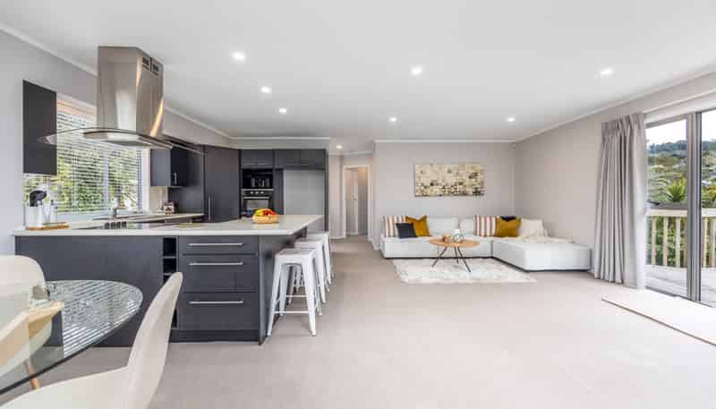 37 Onedin Place, Titirangi