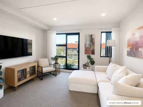 7 Longshore Drive, Long Bay