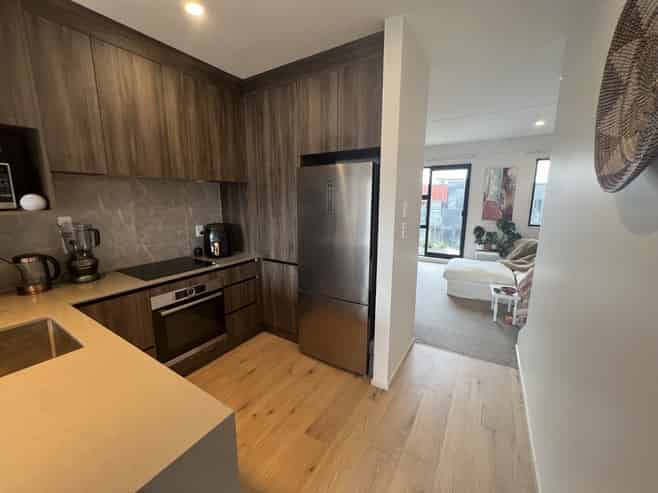 7 Longshore Drive, Long Bay