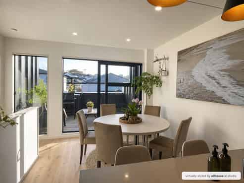 7 Longshore Drive, Long Bay