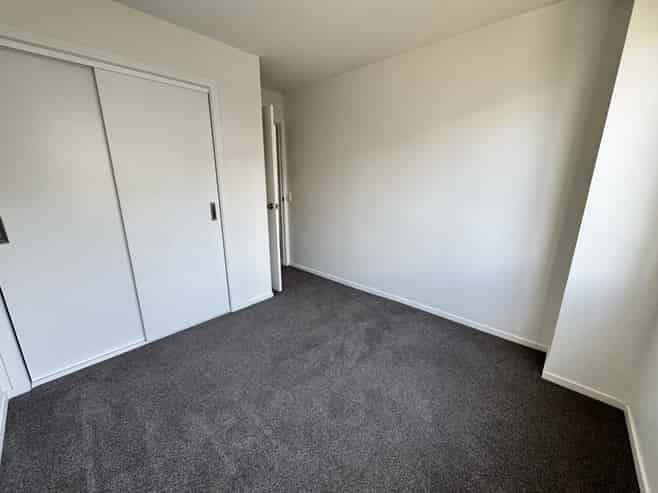 102/28B Eileen Newey Place, Henderson