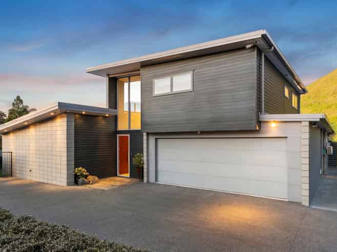43 Ridgemount Rise, Mangere Bridge