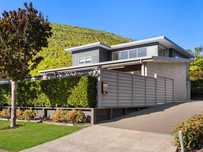 43 Ridgemount Rise, Mangere Bridge