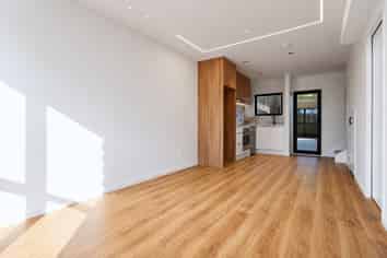 12F Hewlett Road, Massey