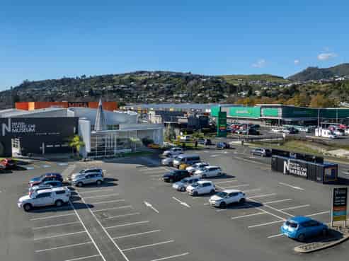 Modern Offices with Parking & On-Site Café
