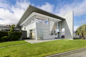 Quality First Floor Offices