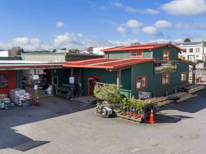 FARM & BUILDING SUPPLIES BUSINESS
