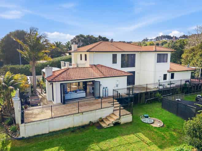 15B Regis Lane, Flat Bush