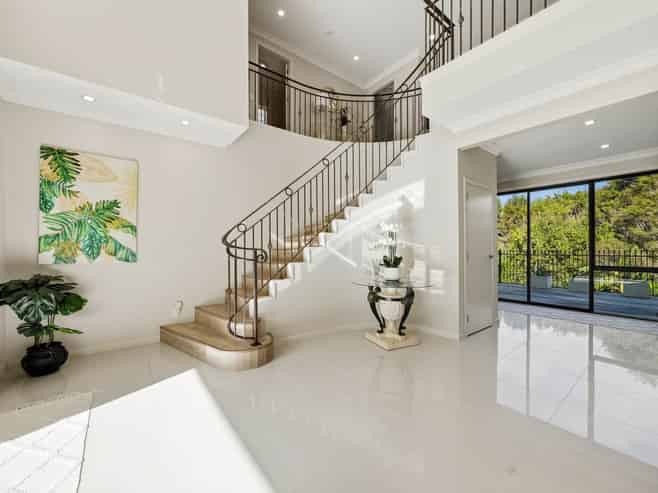 15B Regis Lane, Flat Bush