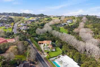 15B Regis Lane, Flat Bush