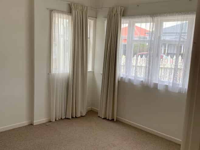 8 Harper Street, Newtown