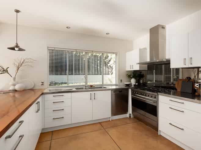 215B Oceanbeach Road, Mount Maunganui