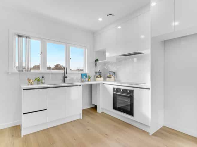 42 Coxhead Road, Manurewa