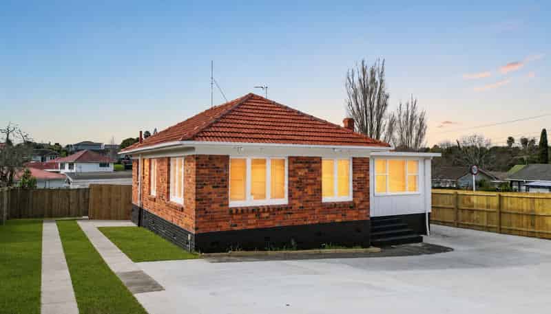 42 Coxhead Road, Manurewa