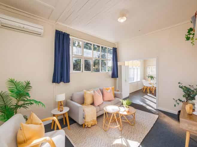 285 Fitzherbert Avenue, West End