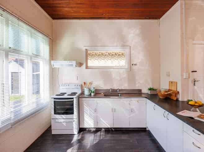 285 Fitzherbert Avenue, West End