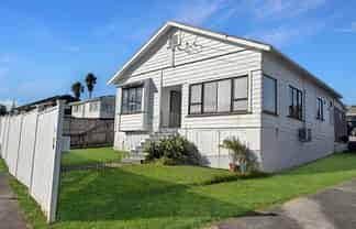 9 Methuen Road, Avondale