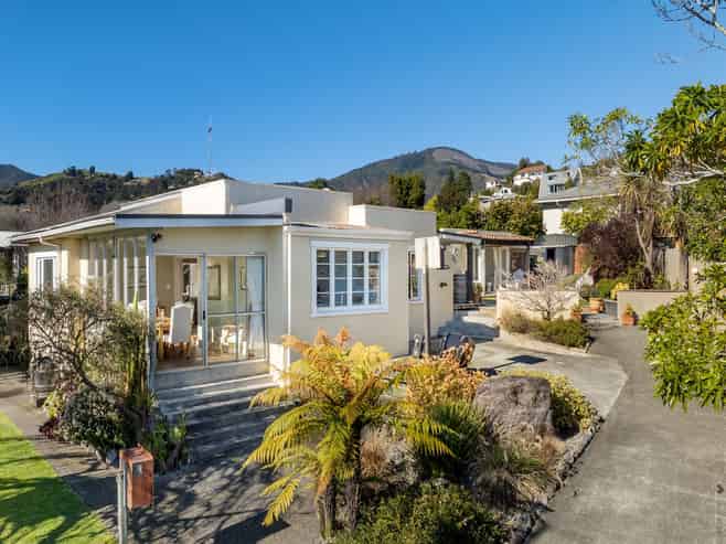 3 Waterhouse Street, Enner Glynn