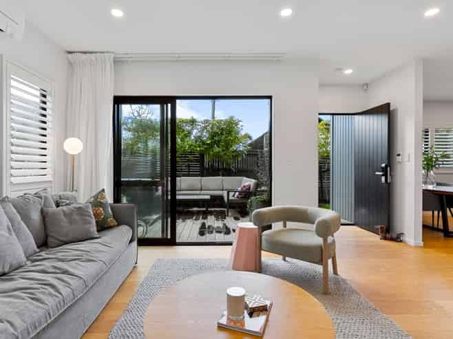 5 Fernwood Place, Waiotaiki Bay