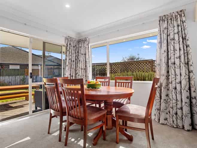 8B Atlanta Court, Katikati
