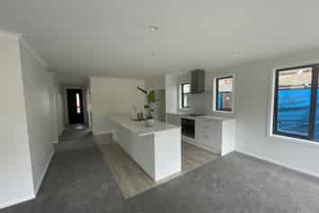11 Yulia Road, Flat Bush