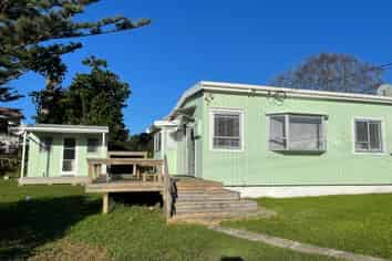 30 Tui Street, Oneroa