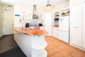 10/125 Thorndon Quay, Thorndon
