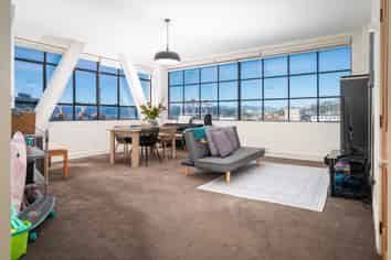 10/125 Thorndon Quay, Thorndon