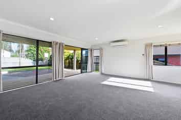 4 Owhatiura Drive, Lynmore