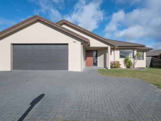 4 Owhatiura Drive, Lynmore