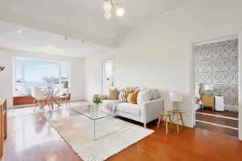 88 Main Road, Governors Bay