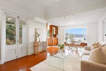 88 Main Road, Governors Bay
